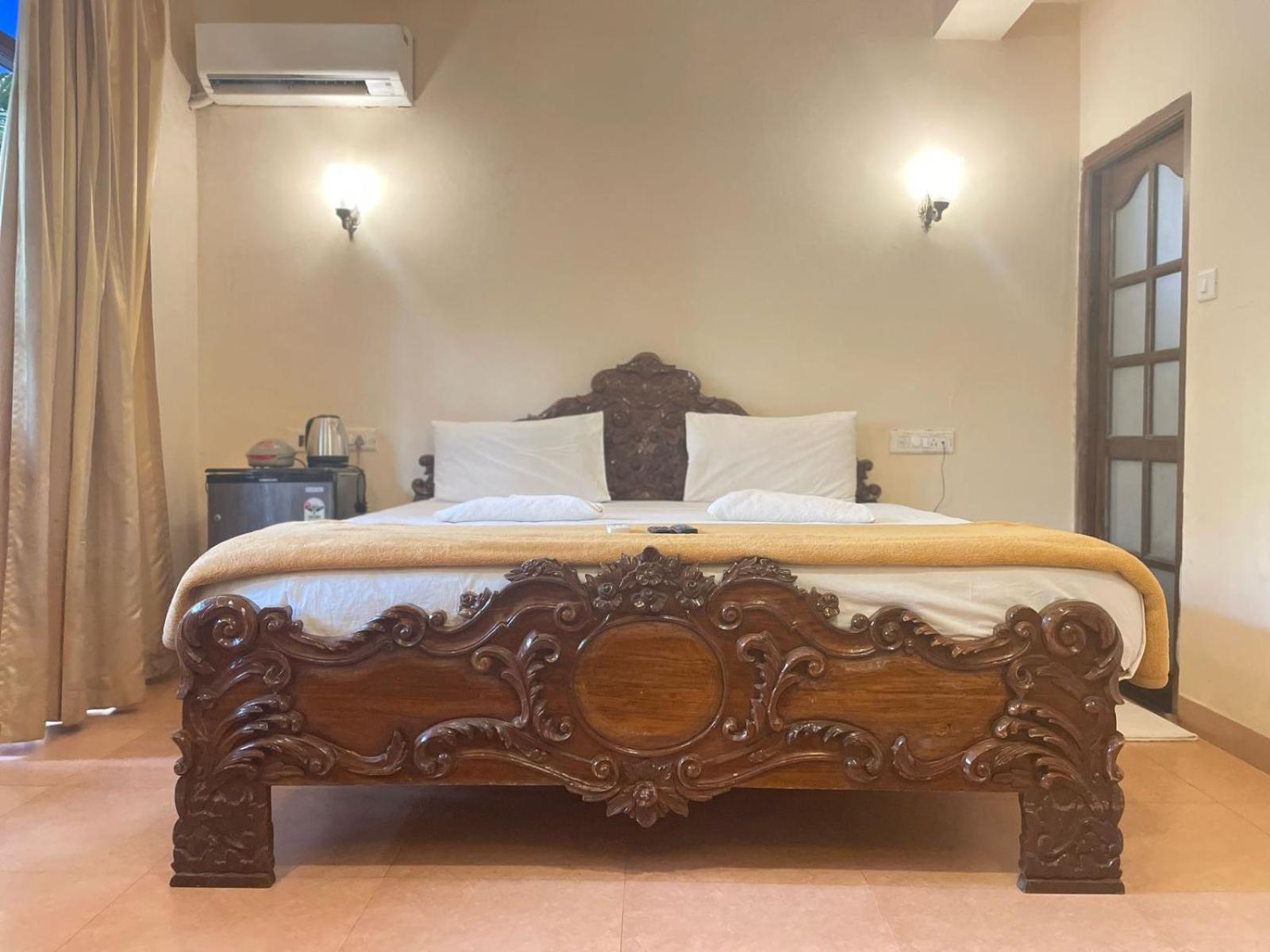 Villa Theresa Beach Resort Calangute Bagian luar foto