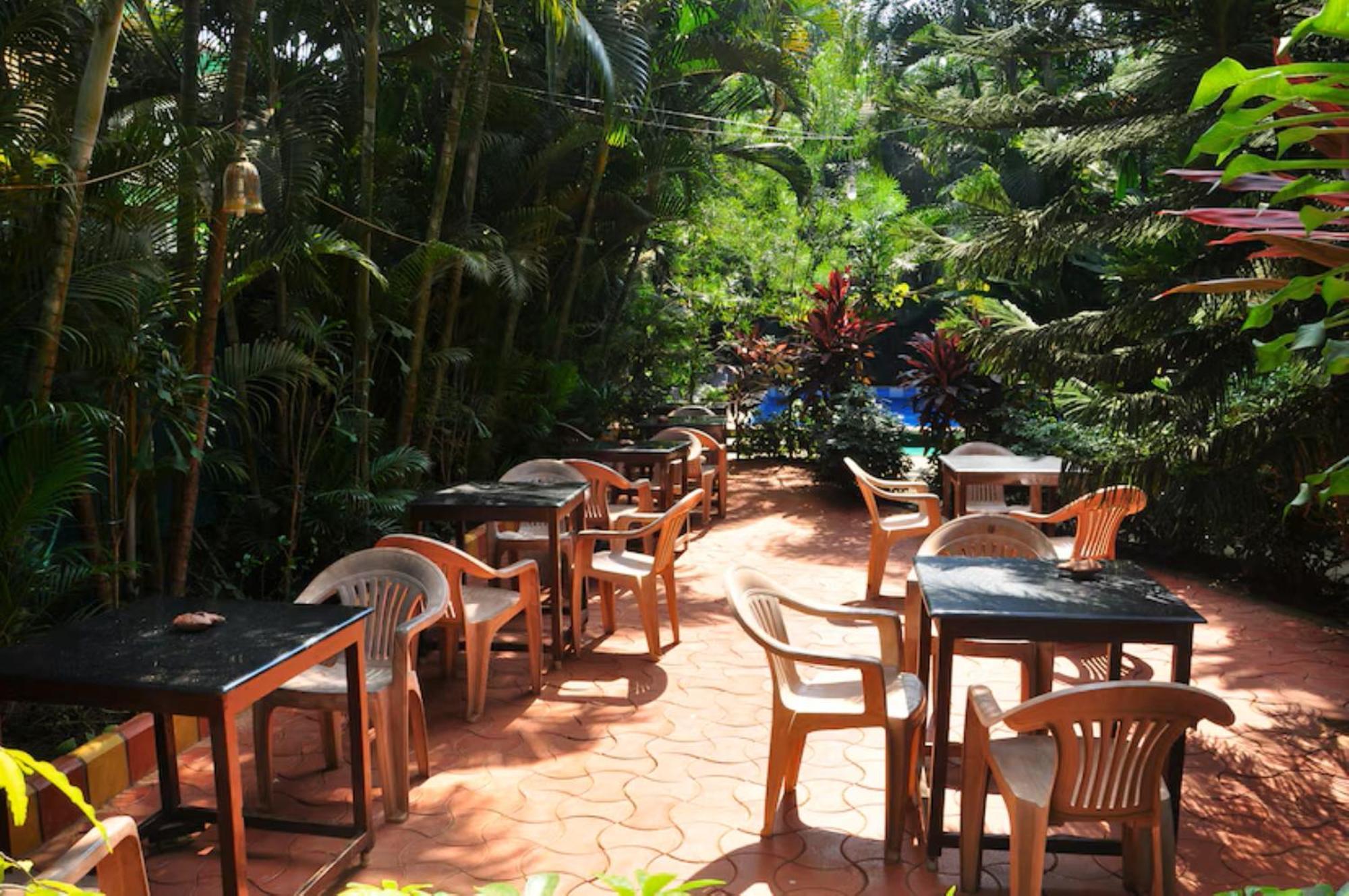 Villa Theresa Beach Resort Calangute Bagian luar foto