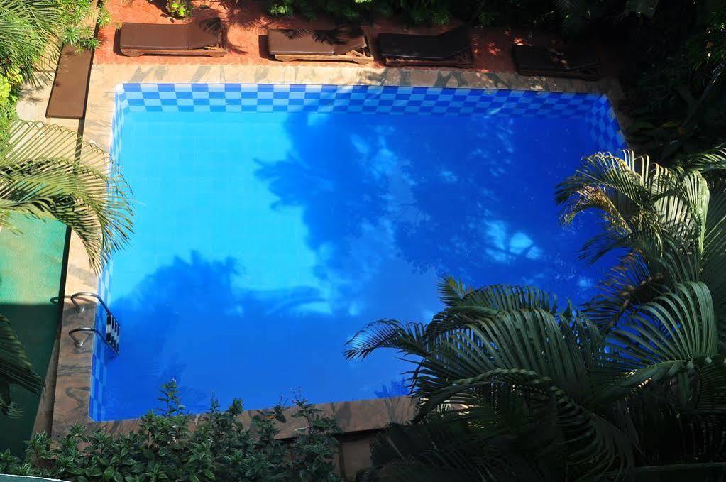 Villa Theresa Beach Resort Calangute Bagian luar foto
