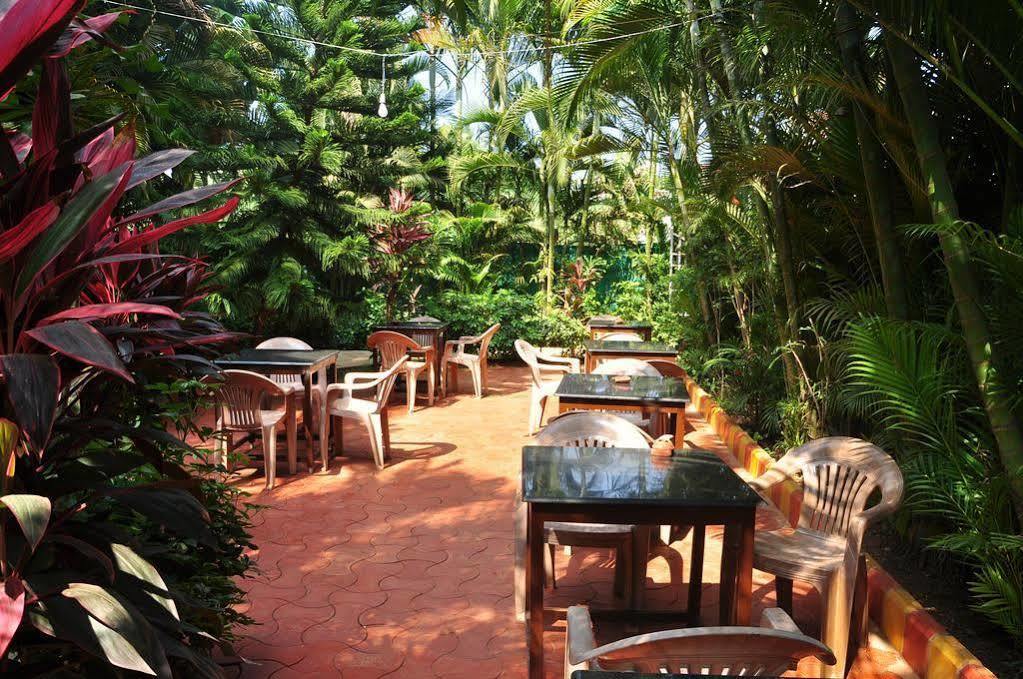 Villa Theresa Beach Resort Calangute Bagian luar foto