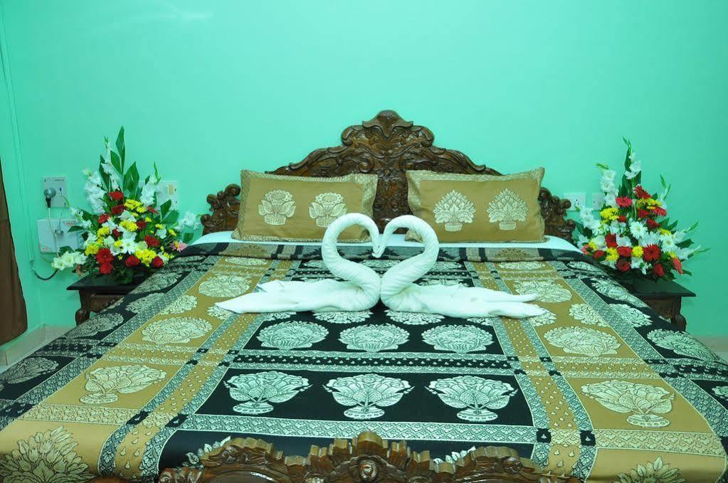 Villa Theresa Beach Resort Calangute Bagian luar foto