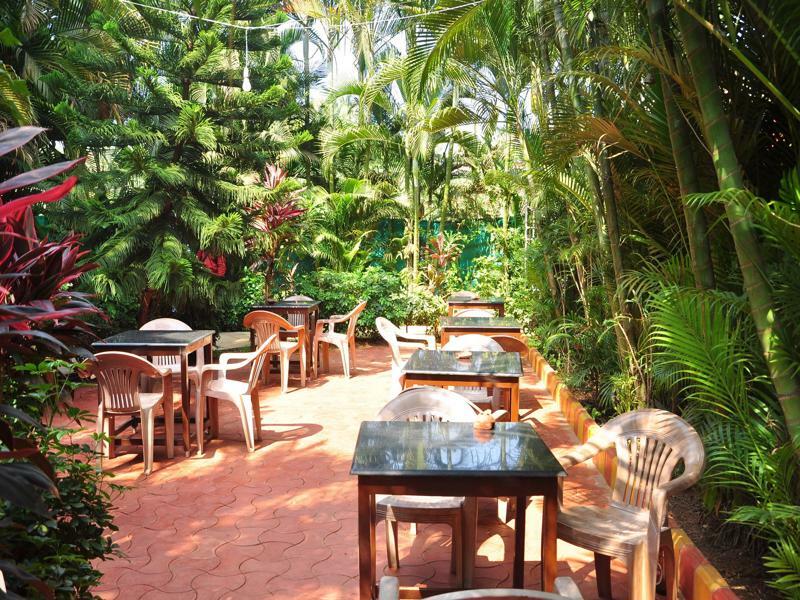 Villa Theresa Beach Resort Calangute Bagian luar foto